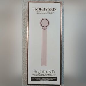 Trophy Skin BrightenMD Tool